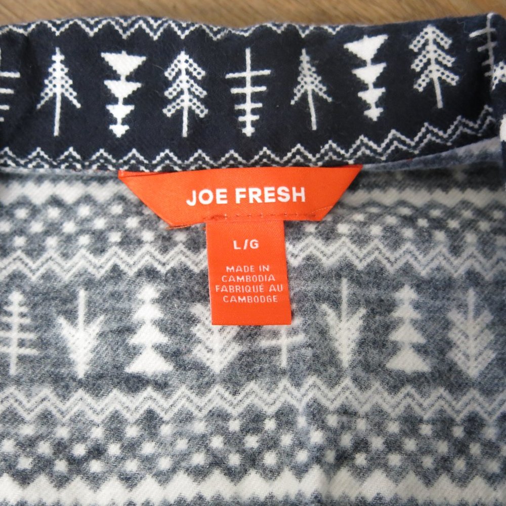 Joe Fresh Flannel Pajama Top Blue and White Print - Picture 6 of 7